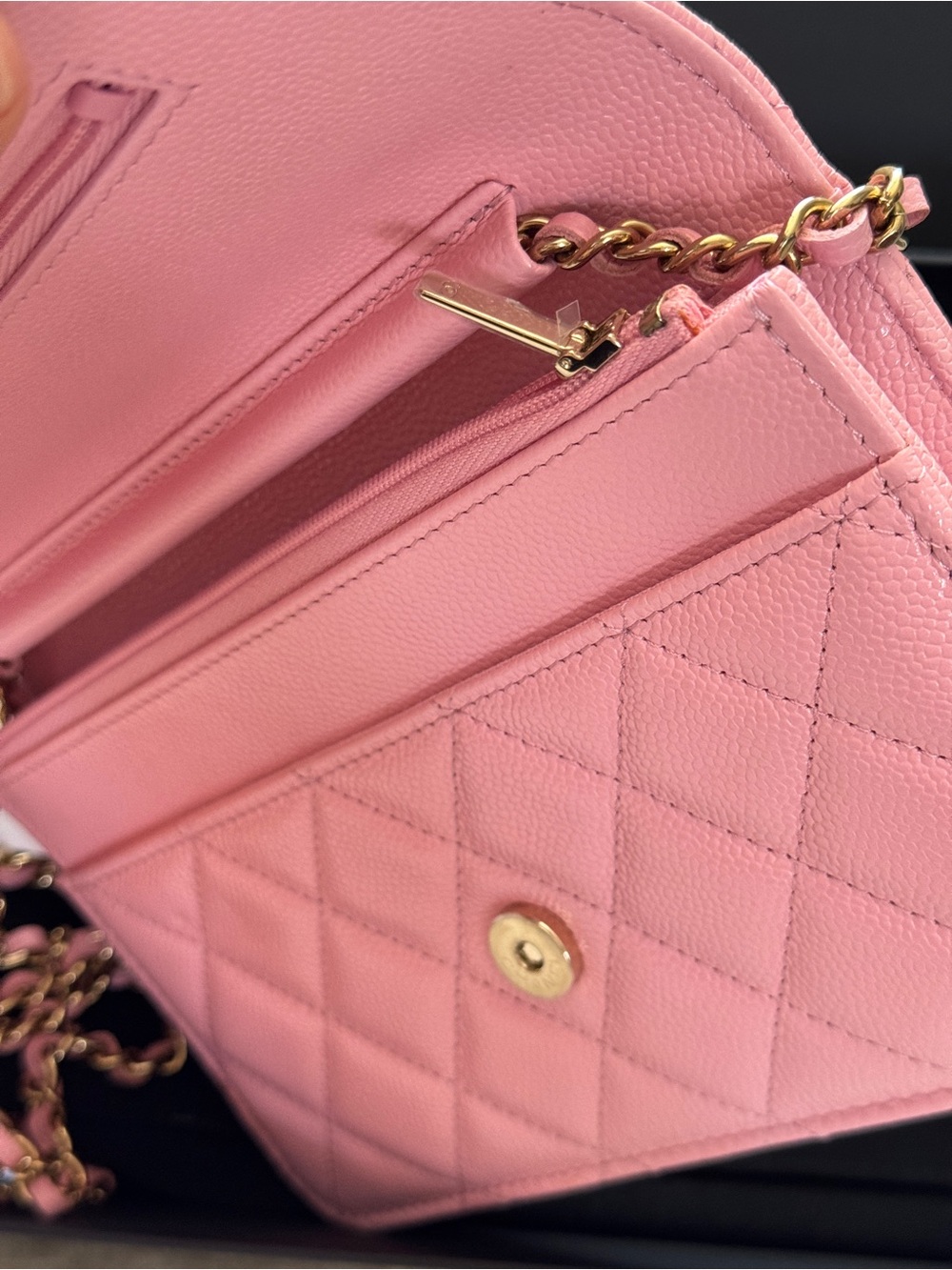CHANEL Pink Quilted Caviar Leather Wallet Crossbody with Chain - Picture 4 of 10